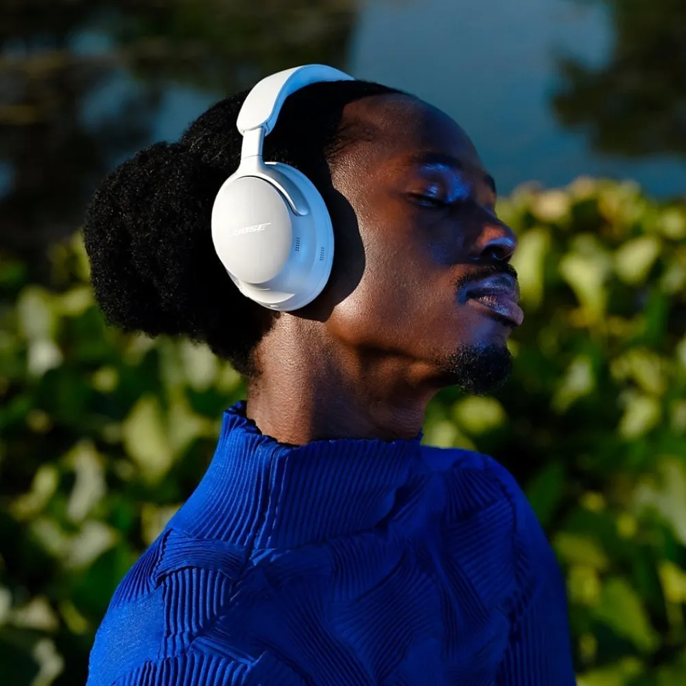 QuietComfort Ultra Wireless Noise Cancelling Over-the-Ear Headphones, White Smoke (880066-0200)<Bose Outlet