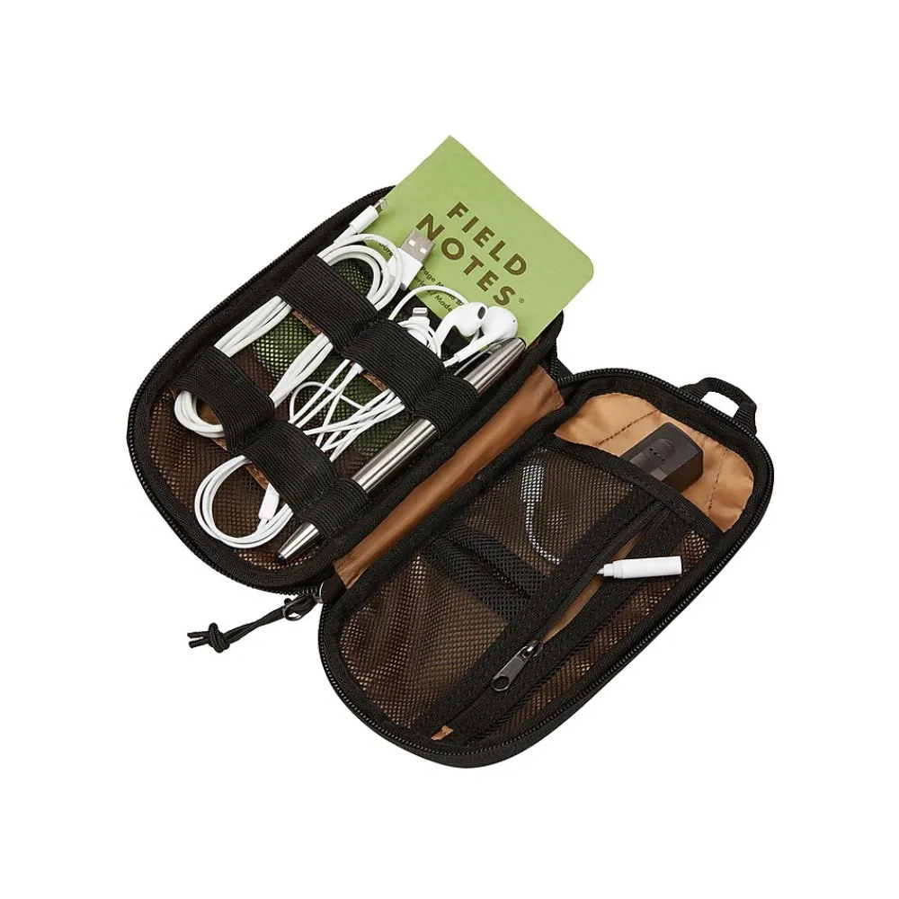 5.51" Polyester Travel Pouch, Black (3204520)<Case Logic Outlet