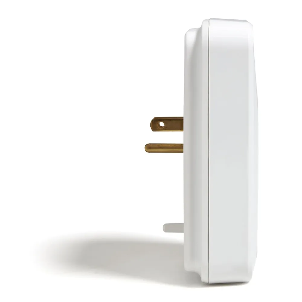 NXT Technologies ™ 3-Outlet Plus USB Surge Protector Wall Mount, 600 Joules (NX54320)