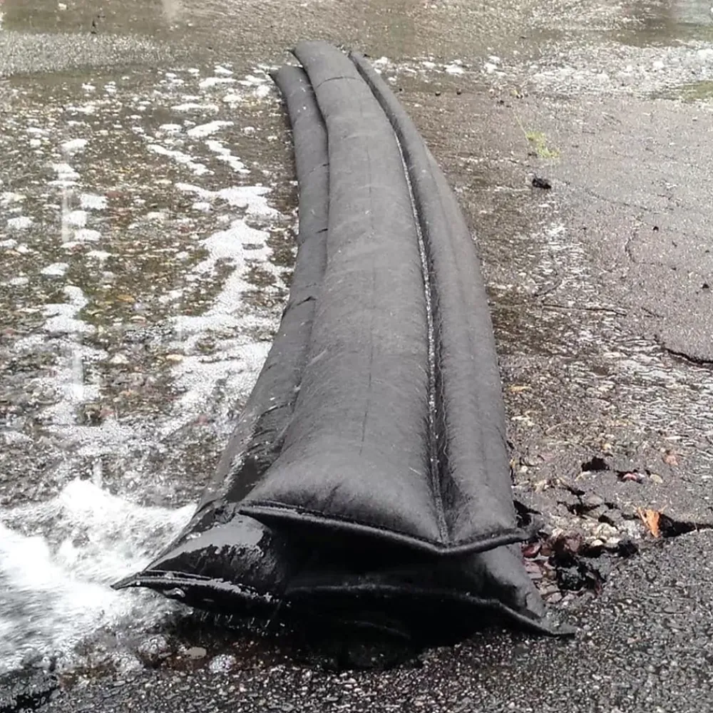 Quick Dam ™ Flood Barriers 3.5" x 5' (60") 2/Pack