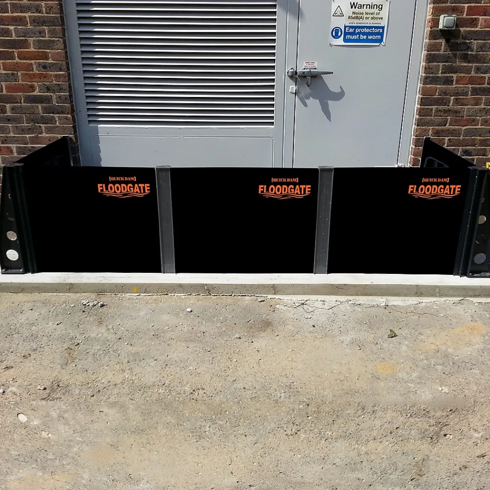 Quick Dam Universal Flood Gate, Flood Doorway Control, Expands 45"-50" (QDFG45)