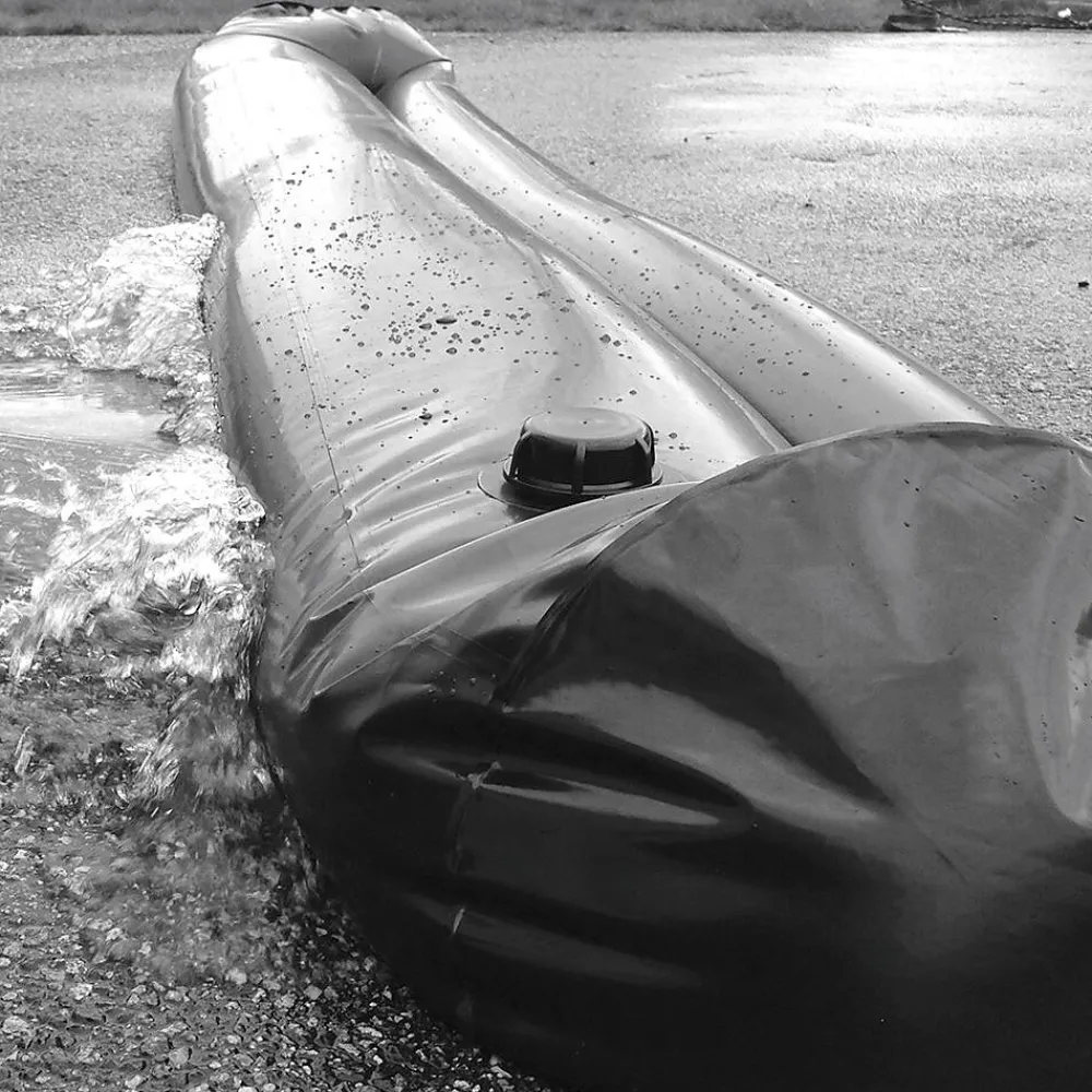 Quick Dam Universal Water Curb, Flood Control, 10" x 20', 1/Pack (QDWC1020)