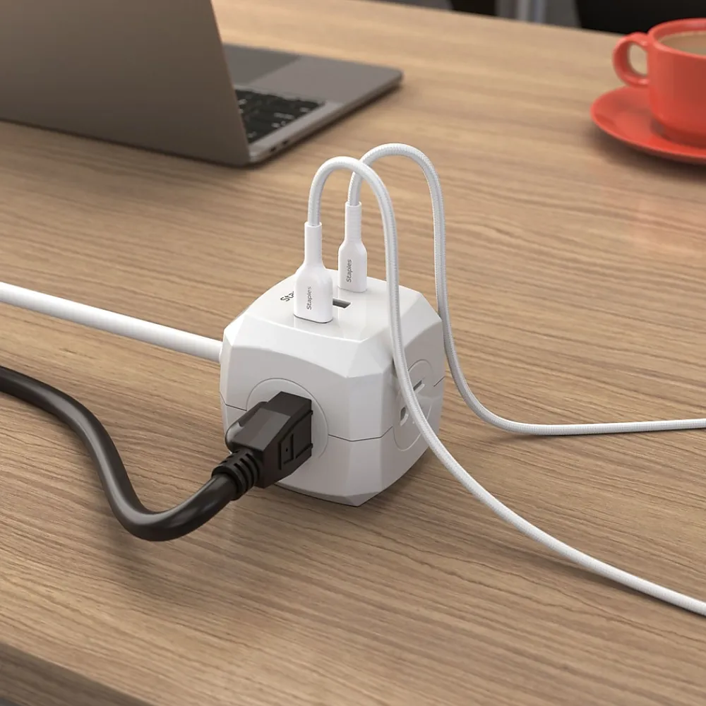 Staples TECH 5' Extension Cord, 3-Outlet, 14 AWG, White (ST62348)
