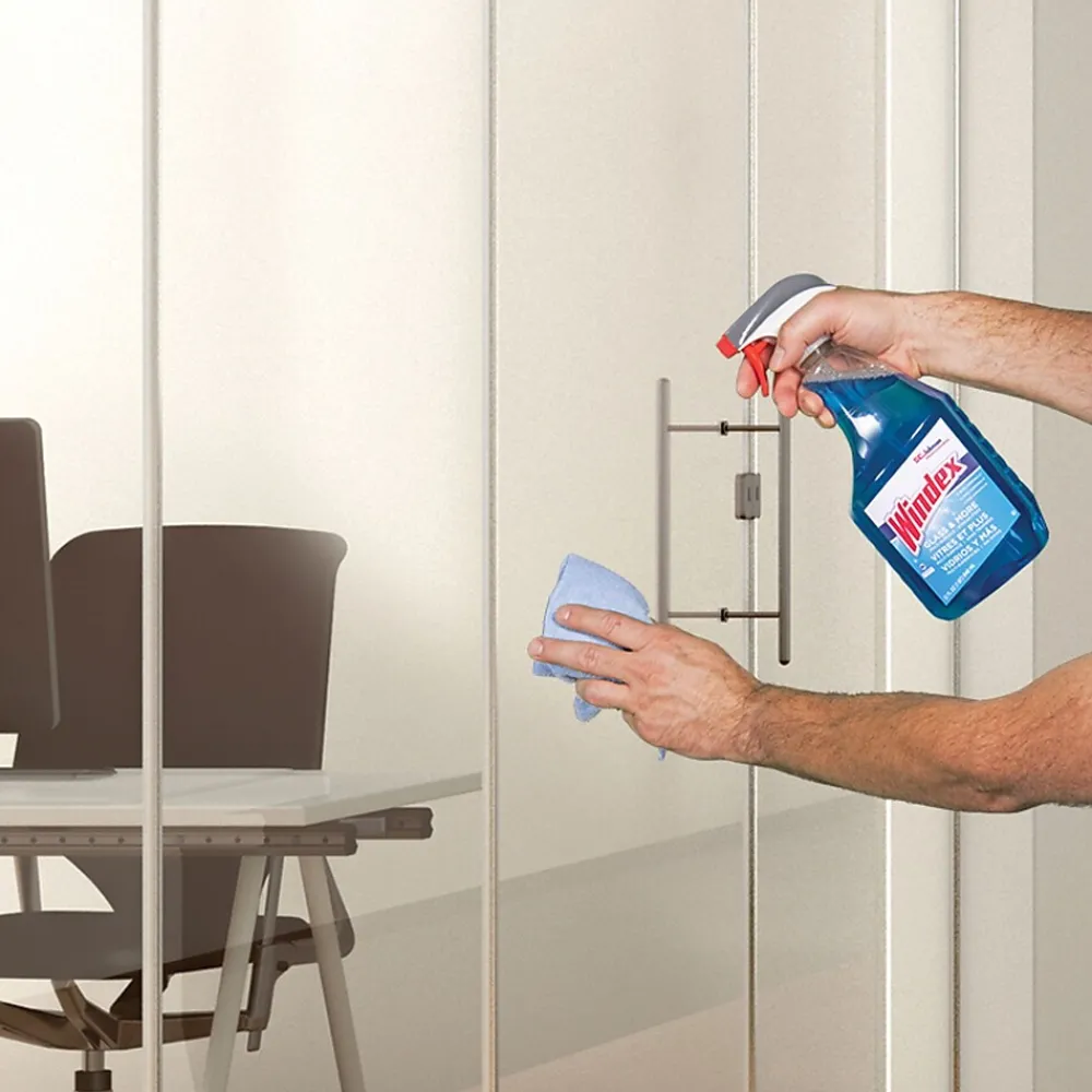 Glass Cleaner with Ammonia-D Trigger Spray, 32 fl Oz. (322338)<Windex Sale